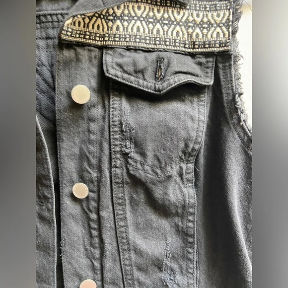 H&M X Coachella denim Aztec  festival frayed jean vest Sz 10 - Picture 3 of 7